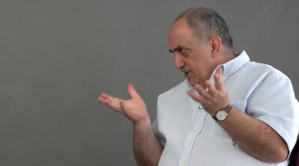 alexandru bindea spune povestea reclamei cu nea nicu si a piesei dineu cu prosti replici antologice