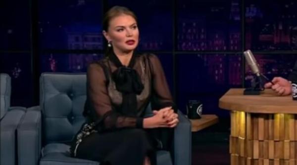 amanta lui putin are propriul festival in rusia festivalul alina difuzat de televizunea de stat video