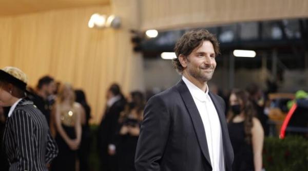 foto video bradley cooper transformare incredibila pentru rolul maestrului leonard bernstein
