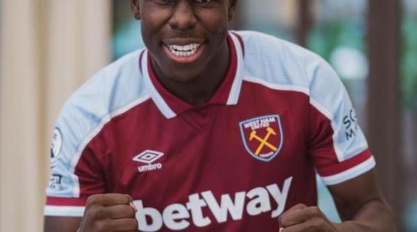 pedeapsa primita de zouma fotbalistul care a fost filmat lovindu si pisica