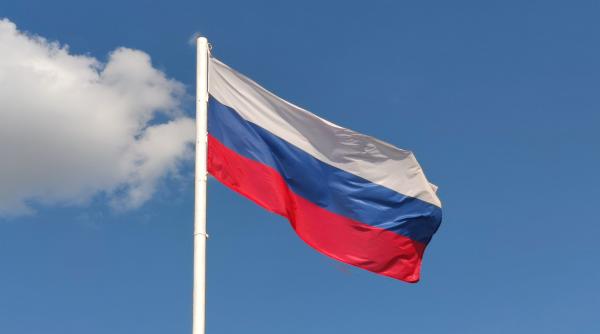 rusia acuza occidentul pentru accentuarea crizei mondiale si considera autodistructive sanctiunile uniunii europene asupra importurilor de petrol