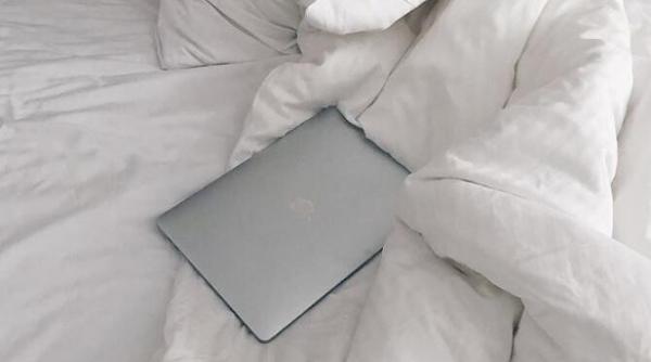 spala pilotele acasa fara a le deteriora cu un truc eficient si ieftin