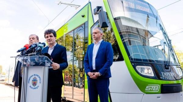 galerie foto cu imperio metropolitan noul tramvai pentru bucuresti prezentat la depoul militari