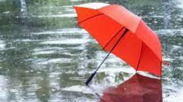 ploile torentiale isi fac aparitia in 16 judete din tata meteorologii au emis cod galben