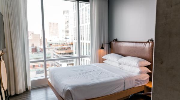 refugiatii ucraineni din bulgaria alungati din hoteluri pentru a face loc turistilor vicepremierul kalia konstantinova sunt capriciosi