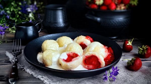 stiai de galustele cu prune dar de cele cu capsuni ai auzit incearca o reteta inedita de sezon