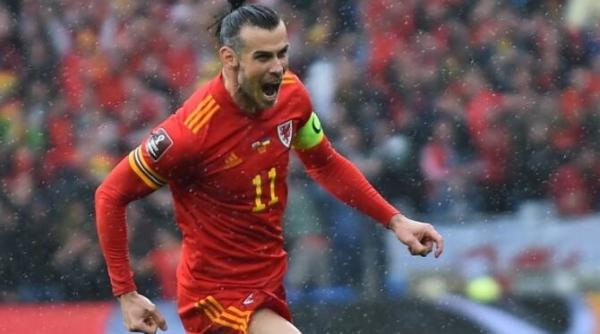 tara galilor lasa acasa ucraina si se califica la cm 2022