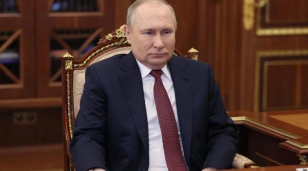 putin ar putea fi asasinat in secret de generalii sai povestea de acoperire un infarct lovitura de stat care s ar pregati la kremlin