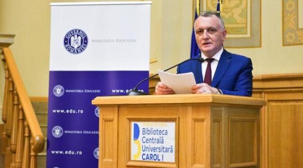 gimnaziada 2022 delegatia romaniei premiata de ministrul cimpeanu