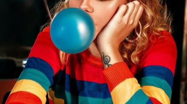 haine distruse de guma de mestecat iata cum poti sa le salvezi zece trucuri care functioneaza