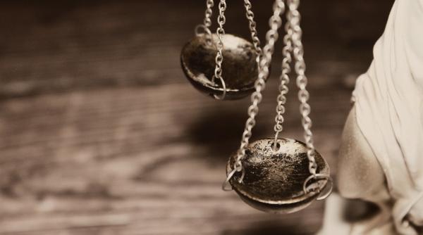 sesizarea lui iohannis asupra legii prin care institutul pentru bioresurse alimentare bucuresti primeste 50 de hectare de teren la ccr