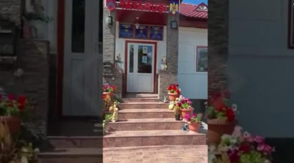 situatie revoltatoare la o primarie din iasi petrecere la padure cu muzica si bautura in timpul programului primar oamenii din primarie fac si munca de teren video