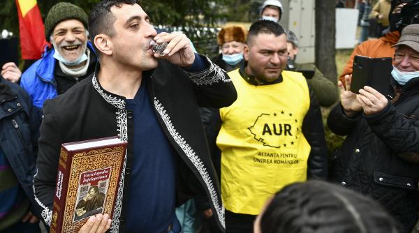 aur sufera de fenomenul vulpea si puricii e motivul pentru care partidul s a scufundat