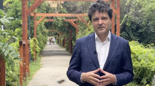 nicusor dan se lauda cu inlocuirea a 22 de pergole in timp ce parcurile mari ale bucurestiului se degradeaza constant