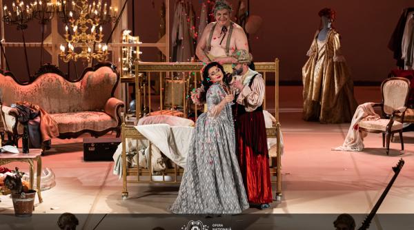 romanii sunt invitati la bucharest opera festival la serva padrona in regia lui silviu purcarete pe 29 iunie