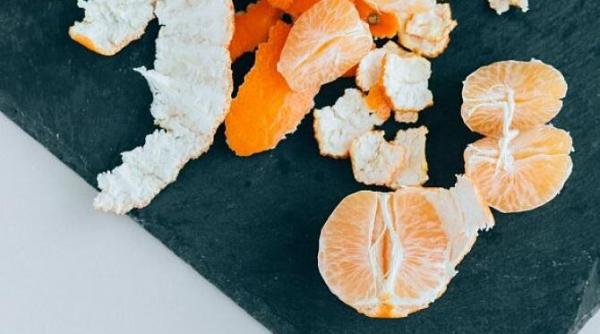 puneti cojile de portocala in masina de spalat ceea ce se intampla este uimitor