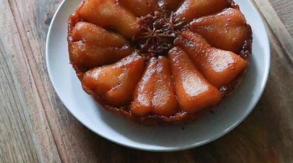 tarta cu banane si ciocolata un desert uimitor de delicios blatul sfaramicios si umplutura moale te vor cuceri