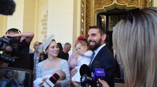 principele nicolae si a botezat fiul