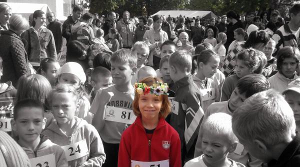 lasati copiii sa stie ca sunt cei mai tari sa se simta cezari pe podium cu lauri pe frunte azi ca sa n ajunga maine sa se ncalte cu fesul