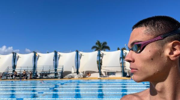 ce scrie presa internationala despre david popovici parca ar fi venit dintr un viitor in care oamenii sunt amfibieni