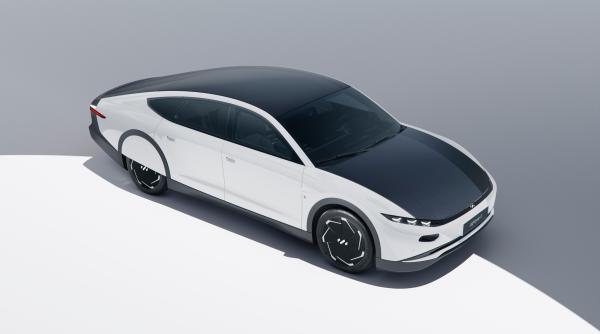 lightyear 0 masina cu panouri solare pe care o incarci la jumatate de an ce pret va avea