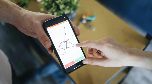 aurel meirosu certsign asteptam noua lege a semnaturii electronice faptul ca suntem asa in urma cu multe lucruri ar trebui sa fie un avantaj