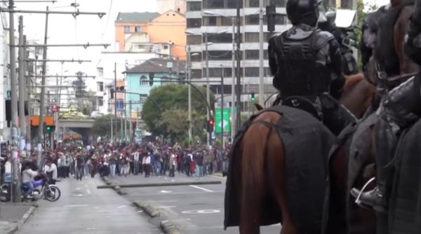 ecuadorul se confrunta cu o penurie de alimente si combustibil in timp ce tara este zguduita de proteste violente