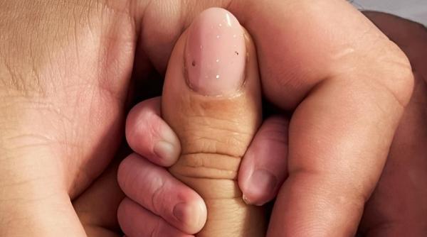 flick a devenit tata bine ai venit eva maria