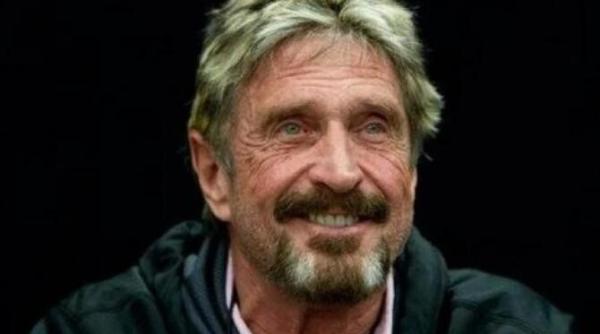 la un an de la deces trupul neinsufletit al lui john mcafee se afla inca la morga in spania