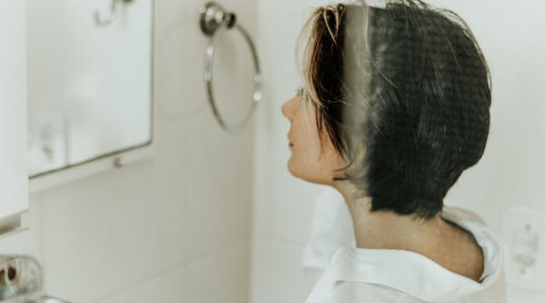 coji pe scalp proceduri la domiciliu pentru a scapa de pielea uscata de pe cap