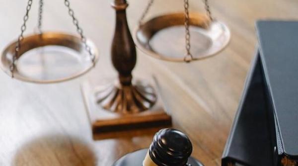 dreptul constitutional la avort eliminat de curtea suprema a sua