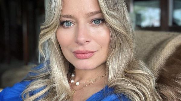 laura cosoi a nascut prima fotografie cu bebelusul