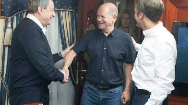 olaf scholz a fost felicitat de joe biden pentru leadership ul de care a dat dovada in criza din ucraina