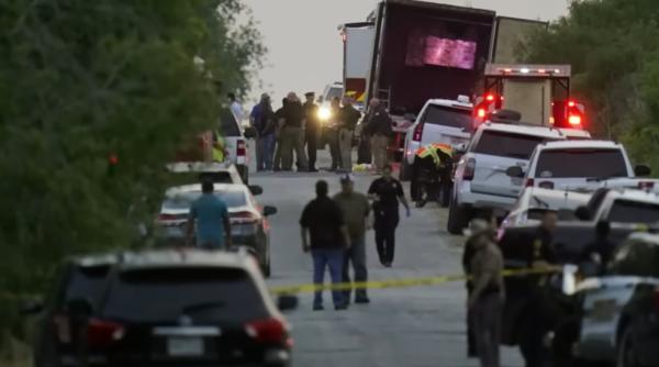 cel putin 46 de morti au fost gasiti intr un camion abandonat pe marginea drumului