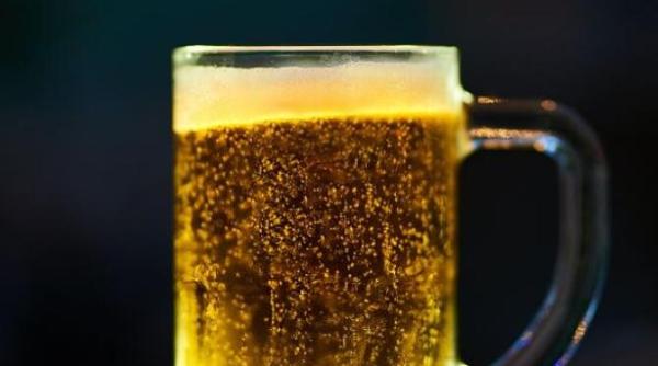 parul este mai stralucitor daca este spalat cu bere zece utilizari alternative ale acestei bauturi celebre