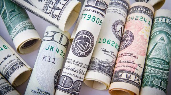 curs bnr 29 iunie valabil in 30 iunie 2022 dolarul american si francul elvetian au prins avant fata de leul romanesc