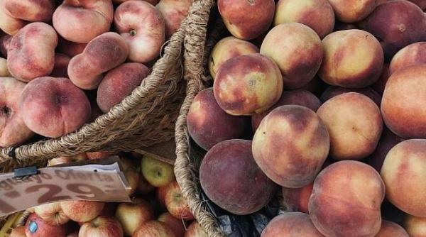 piersici murate pentru iarna mai gustoase si mai sanatoasa decat cele cumparate din magazine