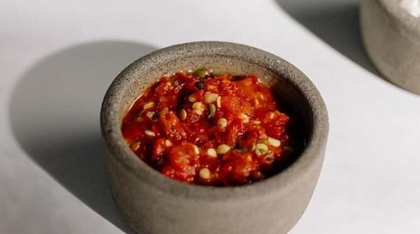 zacusca picanta pentru iarna un ingredient neobisnuit o face savuroasa