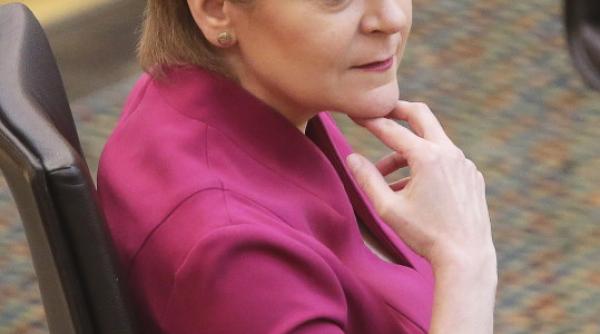 guvernul scotian vrea sa iasa din marea britanie dar cetatenii de rand au opinii impartite