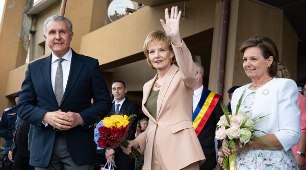 ms margareta sunt impresionata de mobilizarea voluntarilor crucii rosii romane in fata tragediei umanitare din ucraina