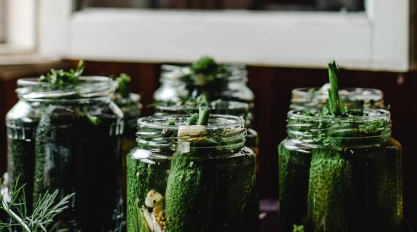 castraveti murati in otet reteta foarte simpla ies crocanti