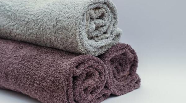 cat de des trebuie sa schimbam prosoapele in timpul verii pentru a scapa de microbi si bacterii