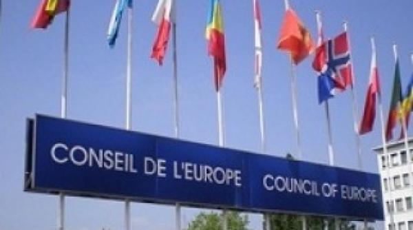 personalul rus paraseste strasbourgul ca urmare a excluderii rusiei din cadrul consiliului europei