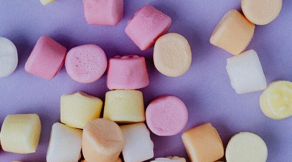 bezele din mere si banane un desert gustos sanatos si ieftin copiii il vor adorabezele din banane