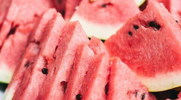 nu mai tineti pepenele verde in frigider isi pierde majoritatea vitaminelor si a nutrientilor