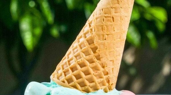 pete de inghetata pe haina preferata cu acest ingredient rezolvi problema