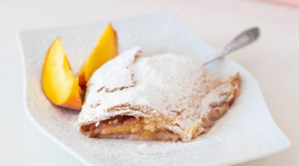 strudel cu dovlecei o umplutura gustoasa si cremoasa invelita intr un foietaj crocant