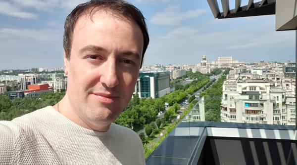 calin calin geambasu informatii nestiute din scandalul cu fosta iubita a vrut bani nemunciti locuieste in apartamentul parintilor mei