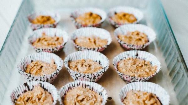 briose delicioase cu banane o reteta ieftina care necesita un minim de efort