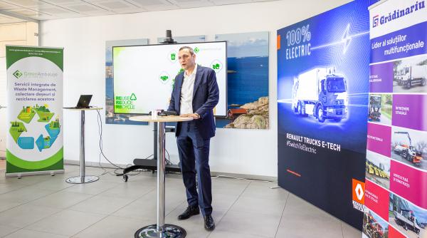 green ambalaje isi mareste flota auto cu 5 vehicule 100prc electrice renault trucks master